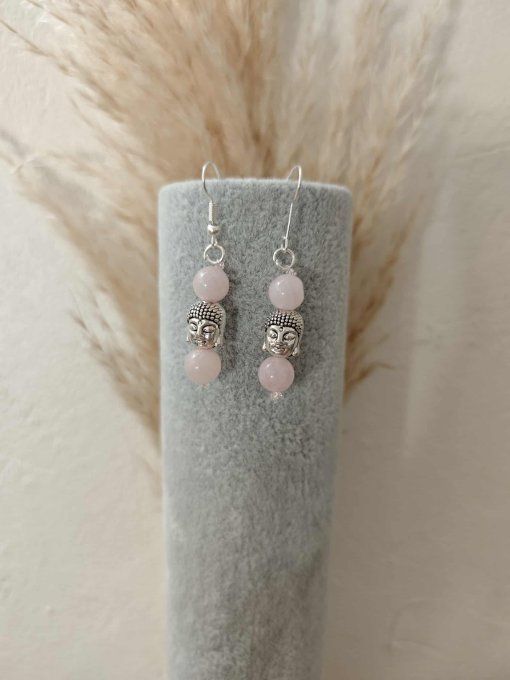 BOUCLE D'OREILLE QUARTZ ROSE AVEC TÊTE DE BOUDDHA