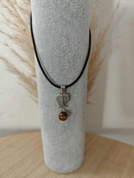 COLLIER PENDENTIF AILES D'ANGE AVEC OEIL DE TIGRE